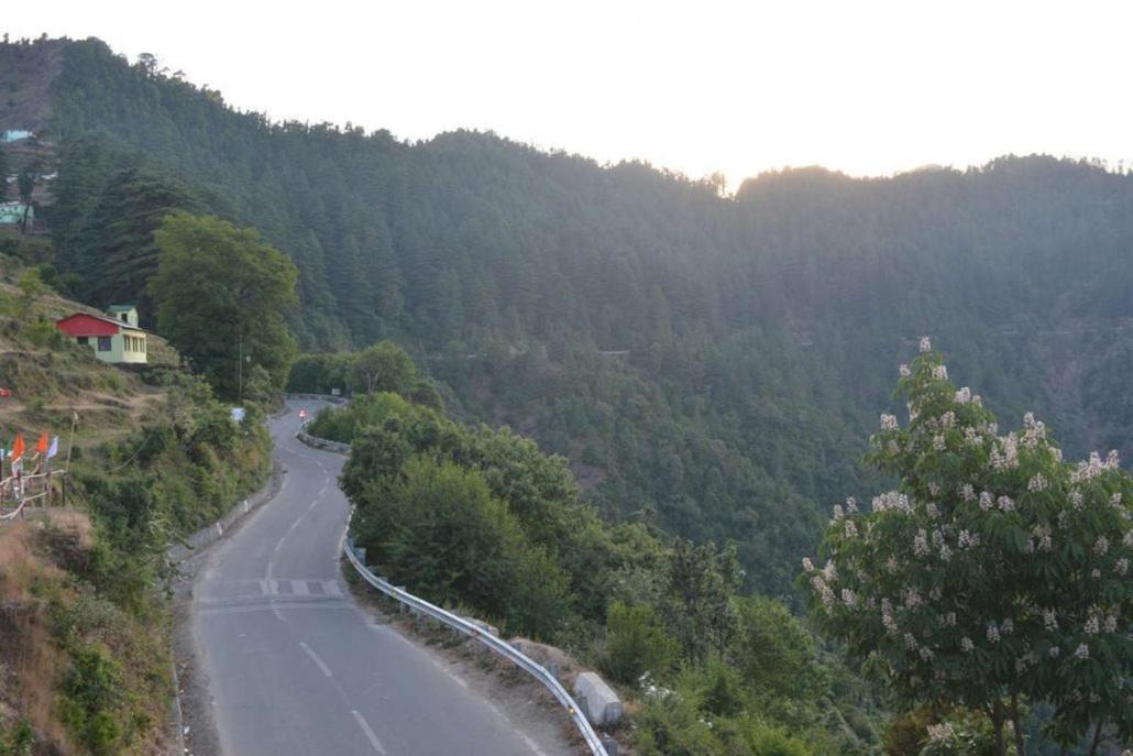 Hotel Crystal Palace Dhanaulti Dış mekan fotoğraf