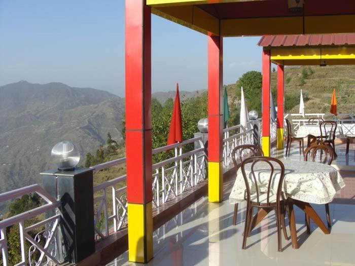 Hotel Crystal Palace Dhanaulti Dış mekan fotoğraf