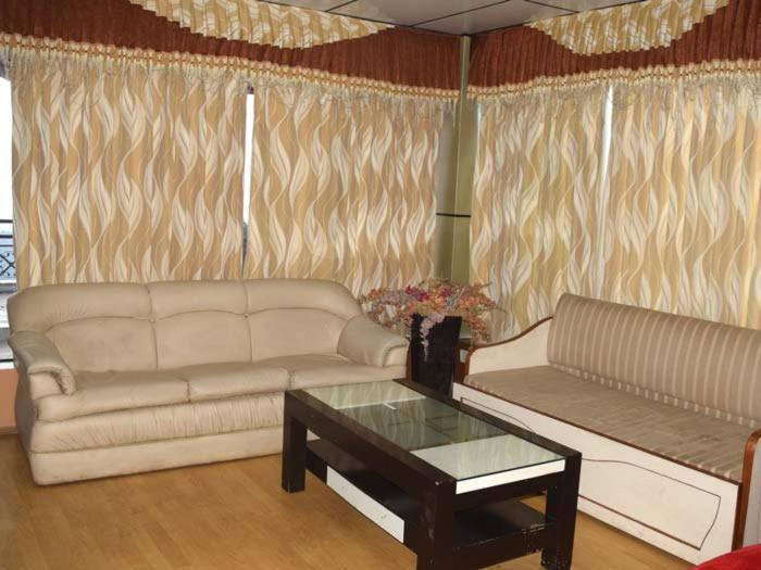 Hotel Crystal Palace Dhanaulti Dış mekan fotoğraf